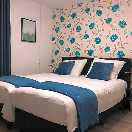 Mimosa Hotel 3*