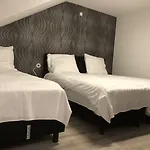 Готель Mimosa 3*