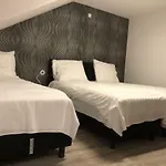Mimosa 3*